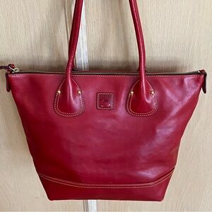Like NEW DOONEY & BOURKE Lipstick Red Florentine Tulip Shopper Bag